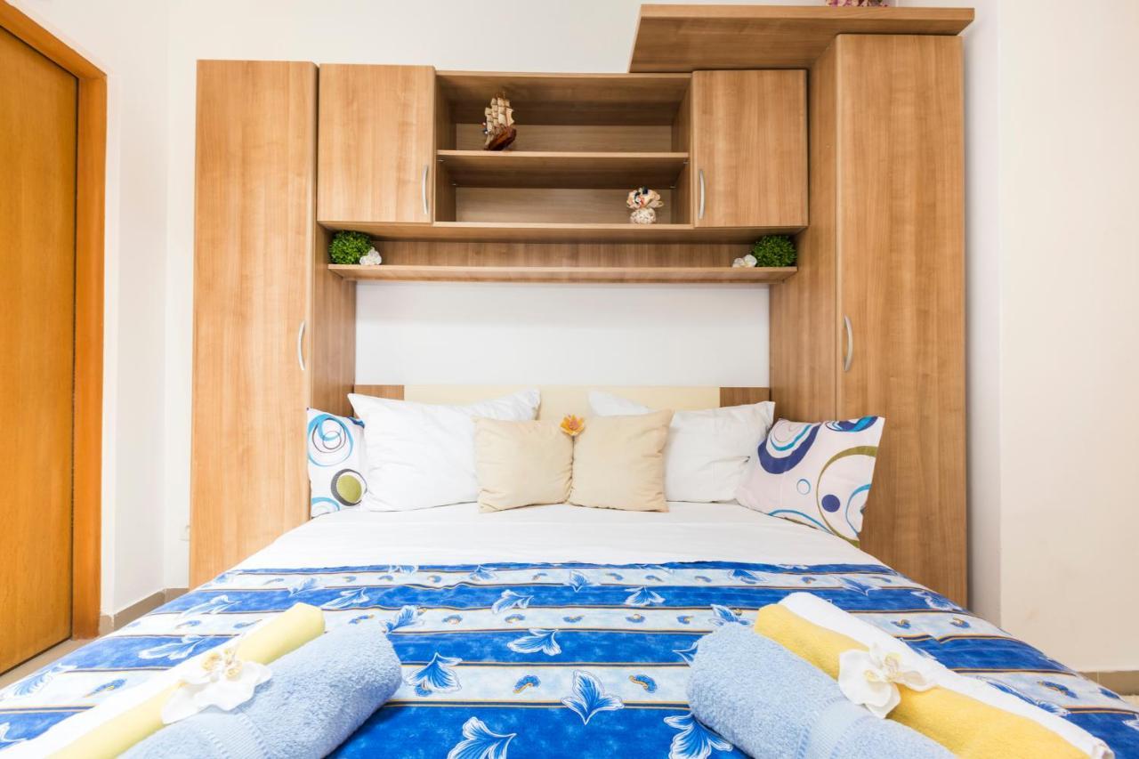 Apartmani I Soba Roberto I Mirjana Valun Bagian luar foto