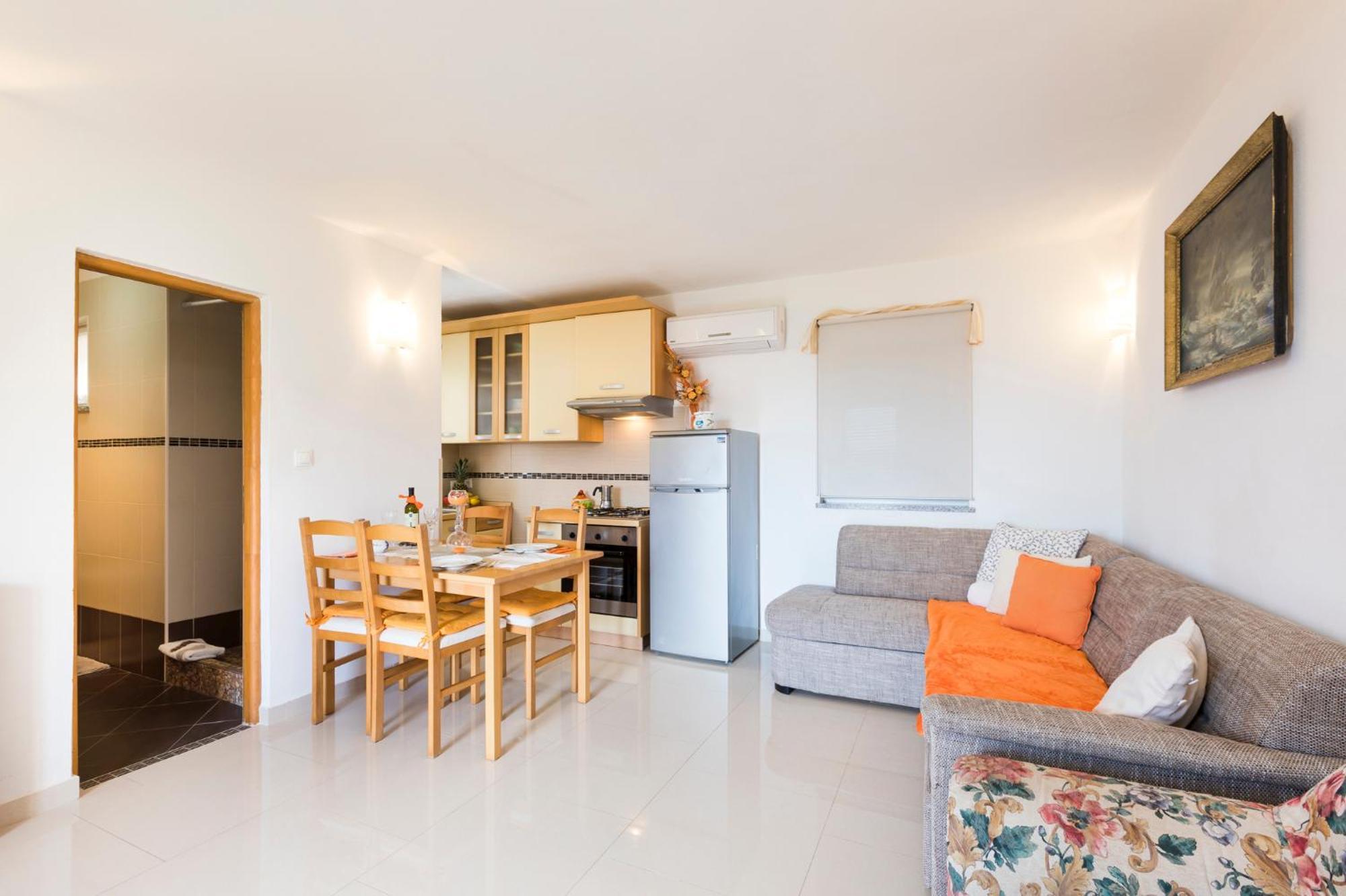 Apartmani I Soba Roberto I Mirjana Valun Bagian luar foto