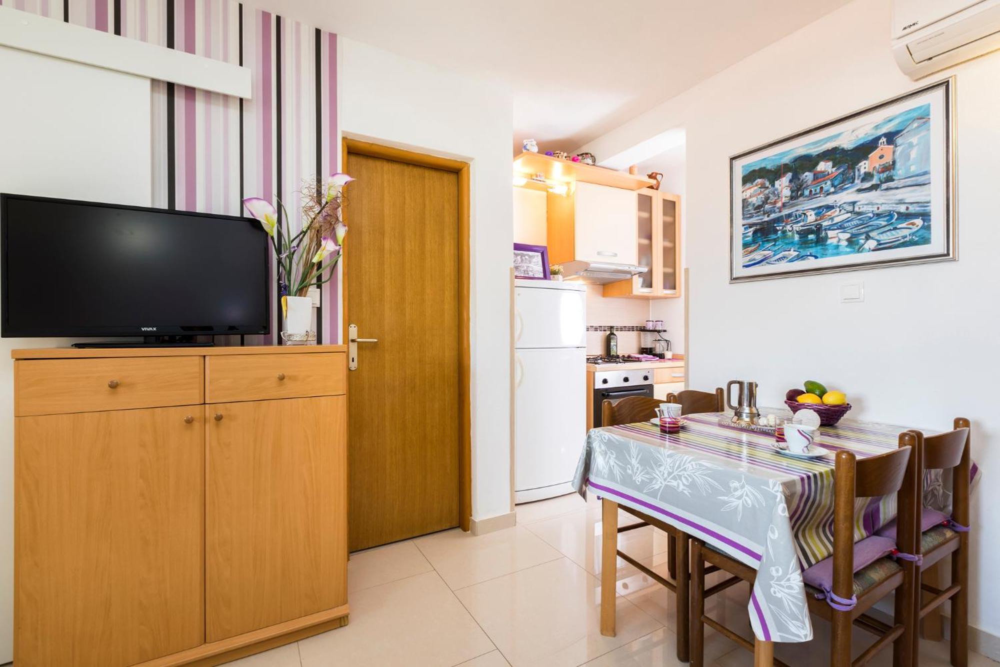 Apartmani I Soba Roberto I Mirjana Valun Bagian luar foto
